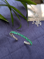 Load image into Gallery viewer, 0.40ct Pear Emerald Cuff
