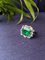 Load image into Gallery viewer, 10ct Emerald Statement Ring
