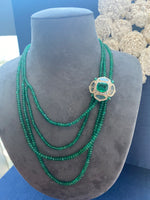 Load image into Gallery viewer, Emerald Beads Necklace (Convertible to Brooch)
