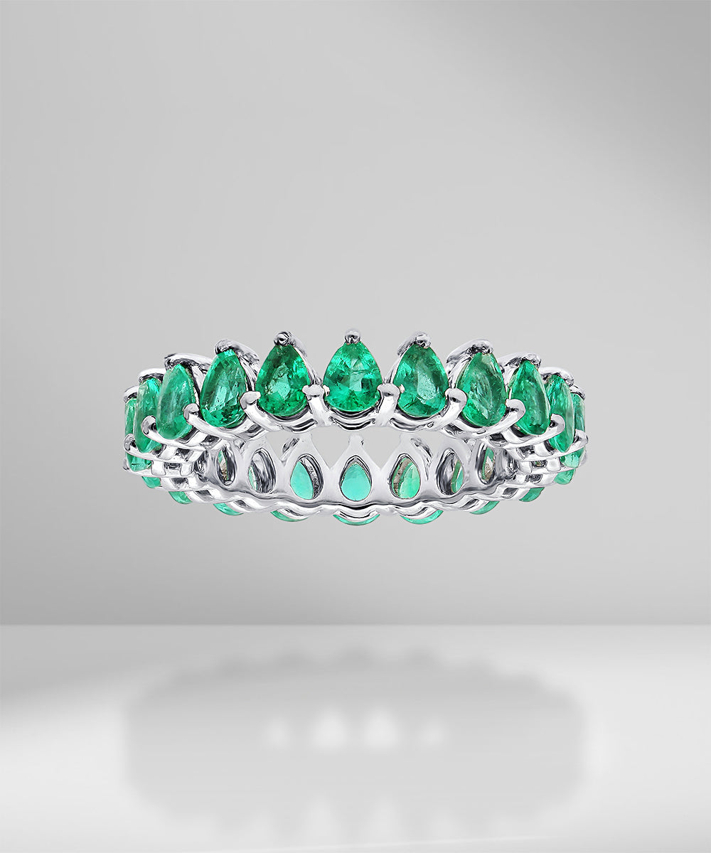 0.10ct Pear Shape Emerald Ring