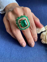 Load image into Gallery viewer, Floating 6.50ct Emerald Ring
