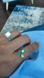 Load image into Gallery viewer, Three Stone Diamond &amp; Emerald Ring

