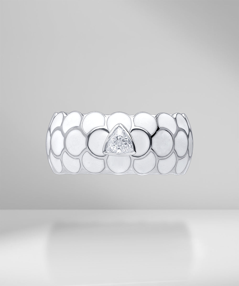 Design Enamel Rings with Trillion Diamonds