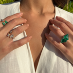Load image into Gallery viewer, Unique Emerald Trapezoids ring
