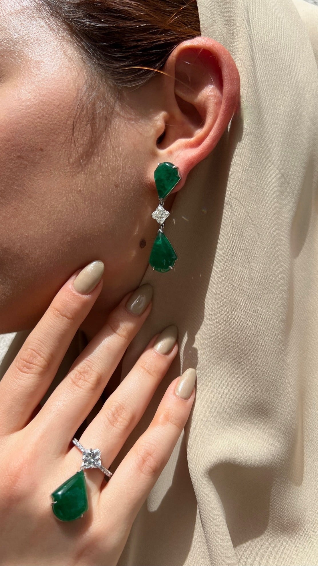 Emerald and Tulip shape Diamond Ring